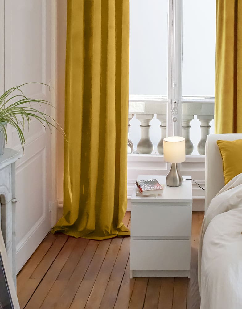 Rideau prêt à poser pour votre chambre coloris jaune
